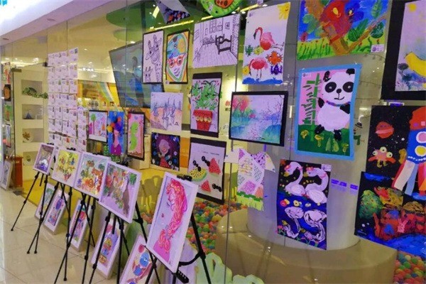 哈哈少儿创意美术